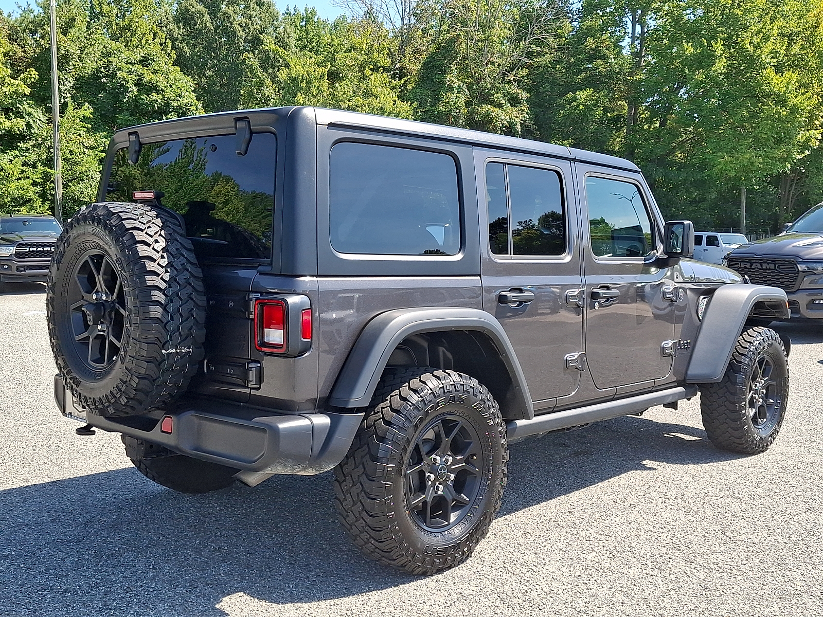 Used 2025 Jeep Wrangler SUV