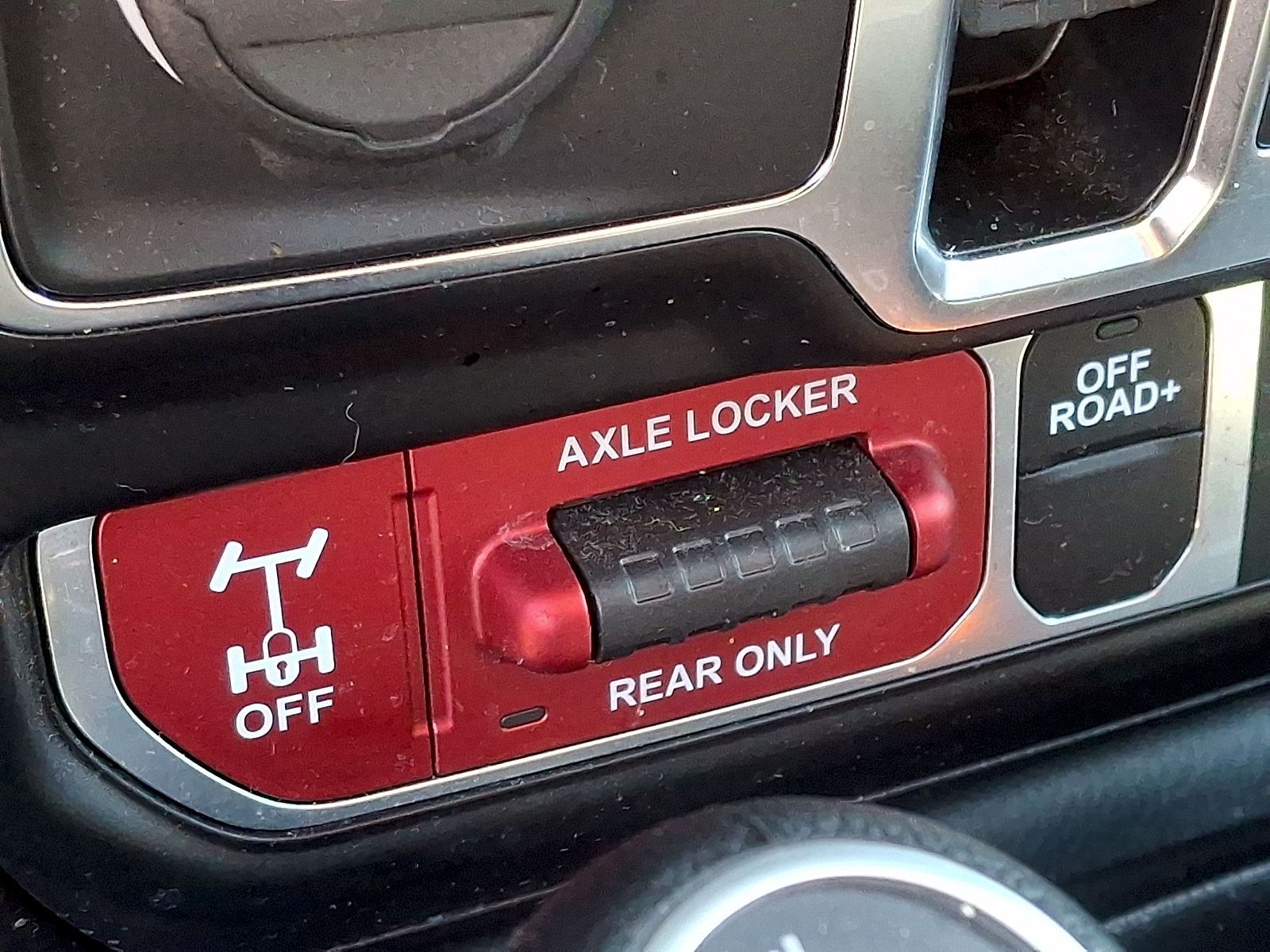 Used 2025 Jeep Wrangler SUV