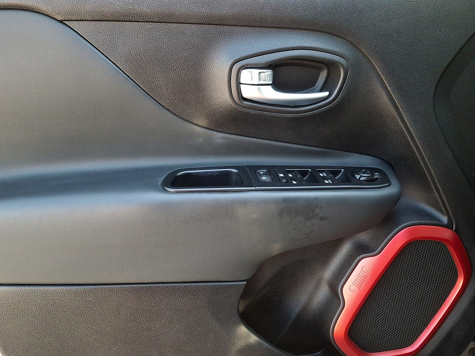 Used 2018 Jeep Renegade SUV