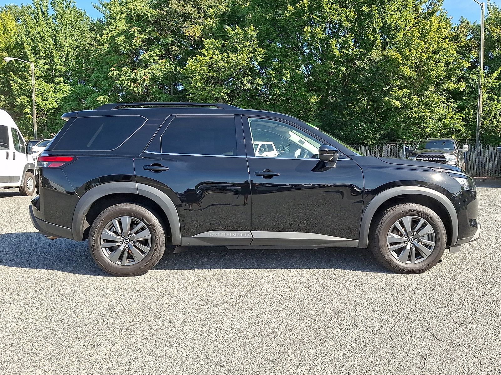Used 2024 Nissan Pathfinder SUV