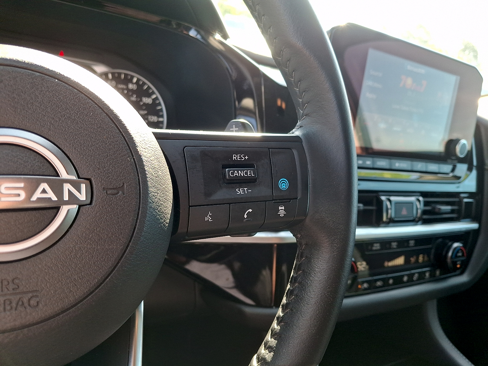 Used 2024 Nissan Pathfinder SUV