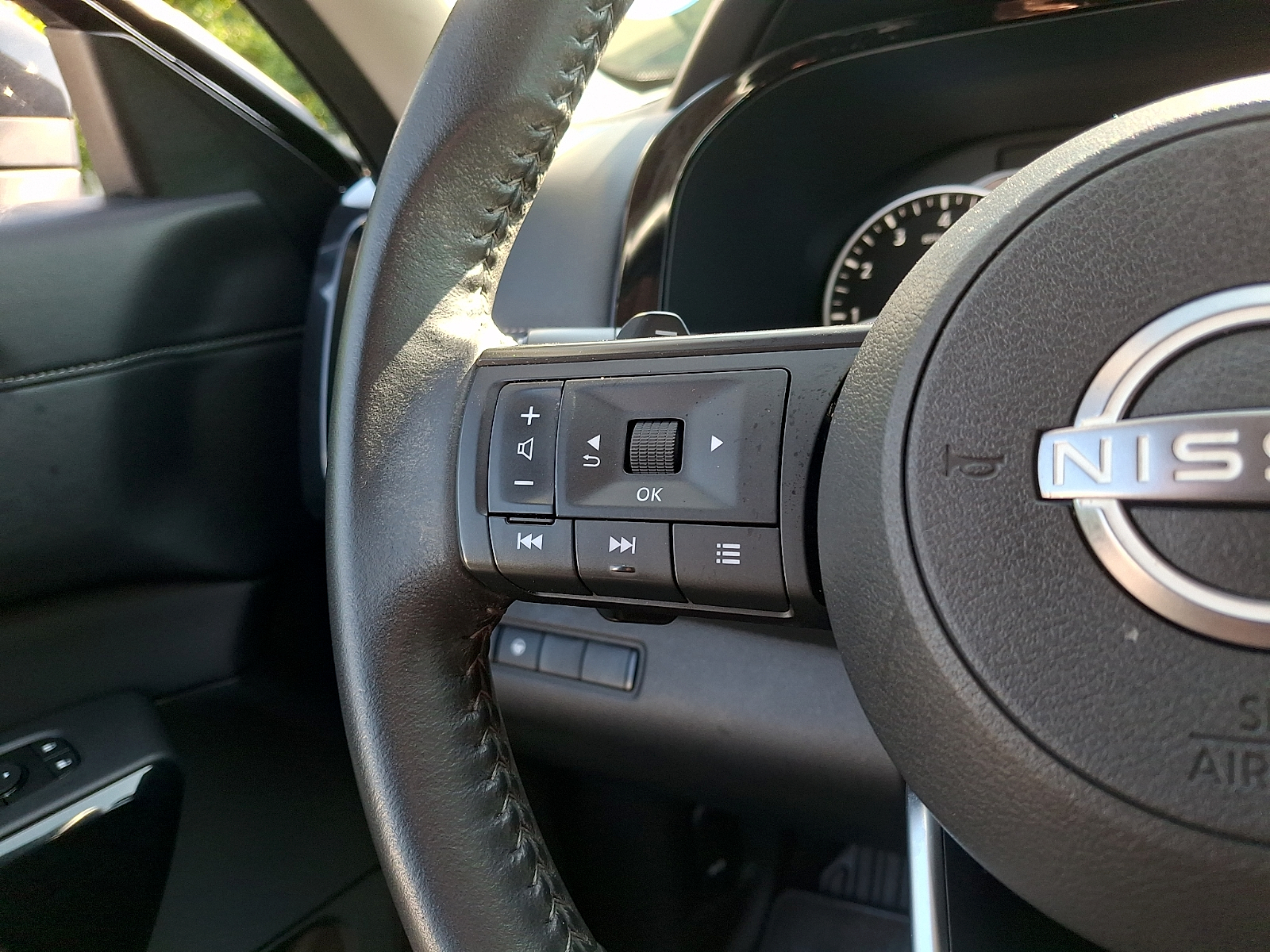 Used 2024 Nissan Pathfinder SUV
