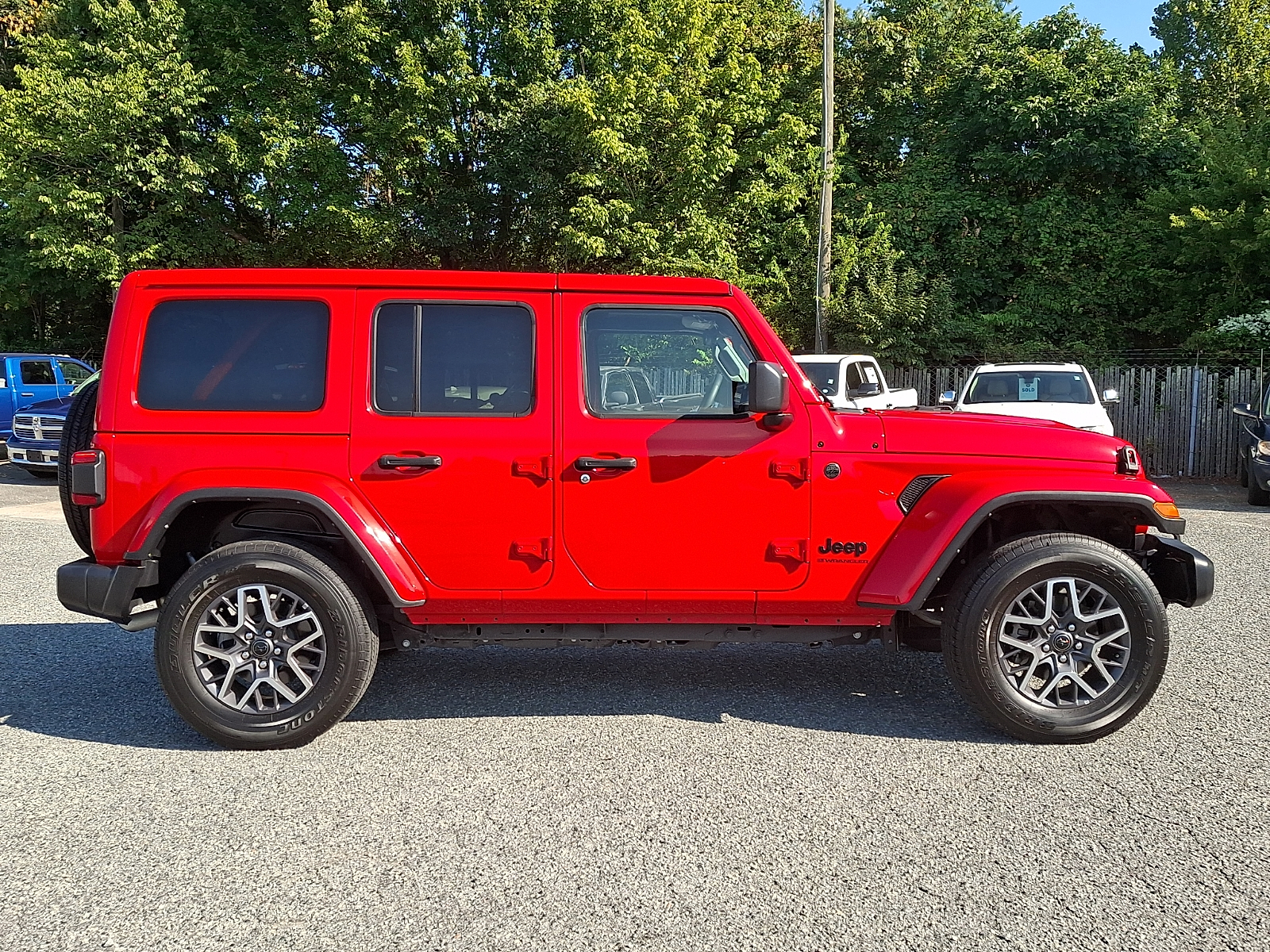 Used 2025 Jeep Wrangler SUV