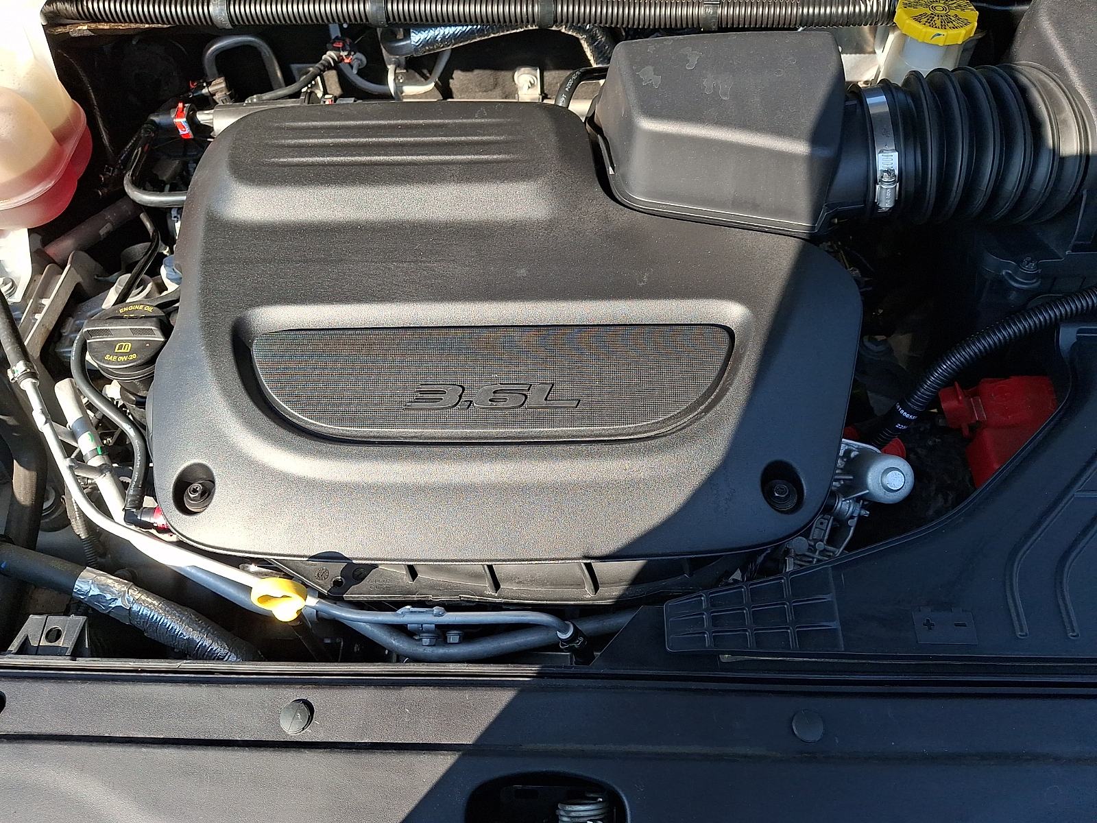Used 2025 Chrysler Pacifica Van