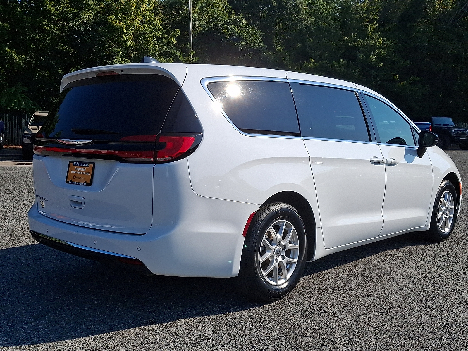 Used 2025 Chrysler Pacifica Van