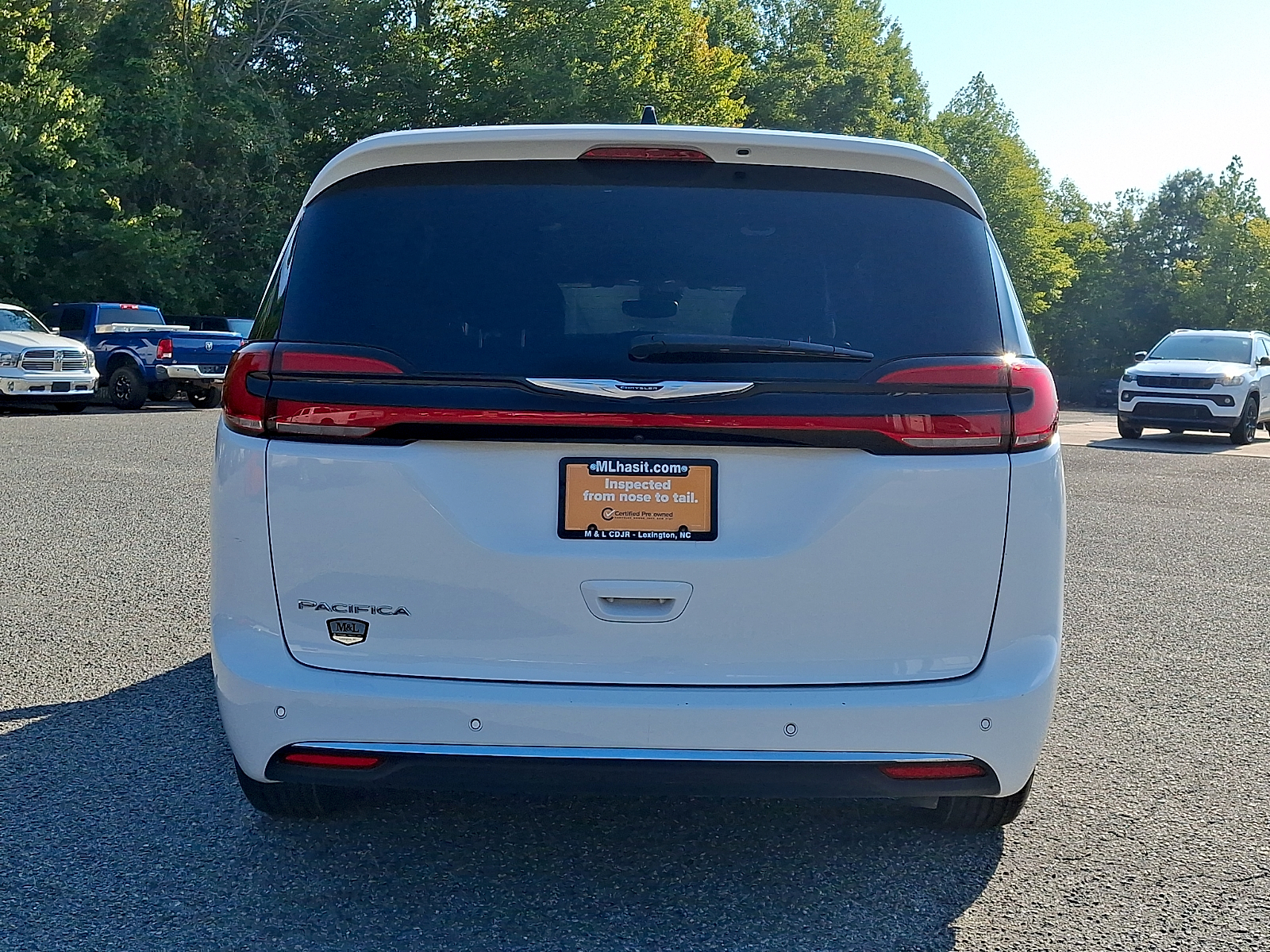 Used 2025 Chrysler Pacifica Van