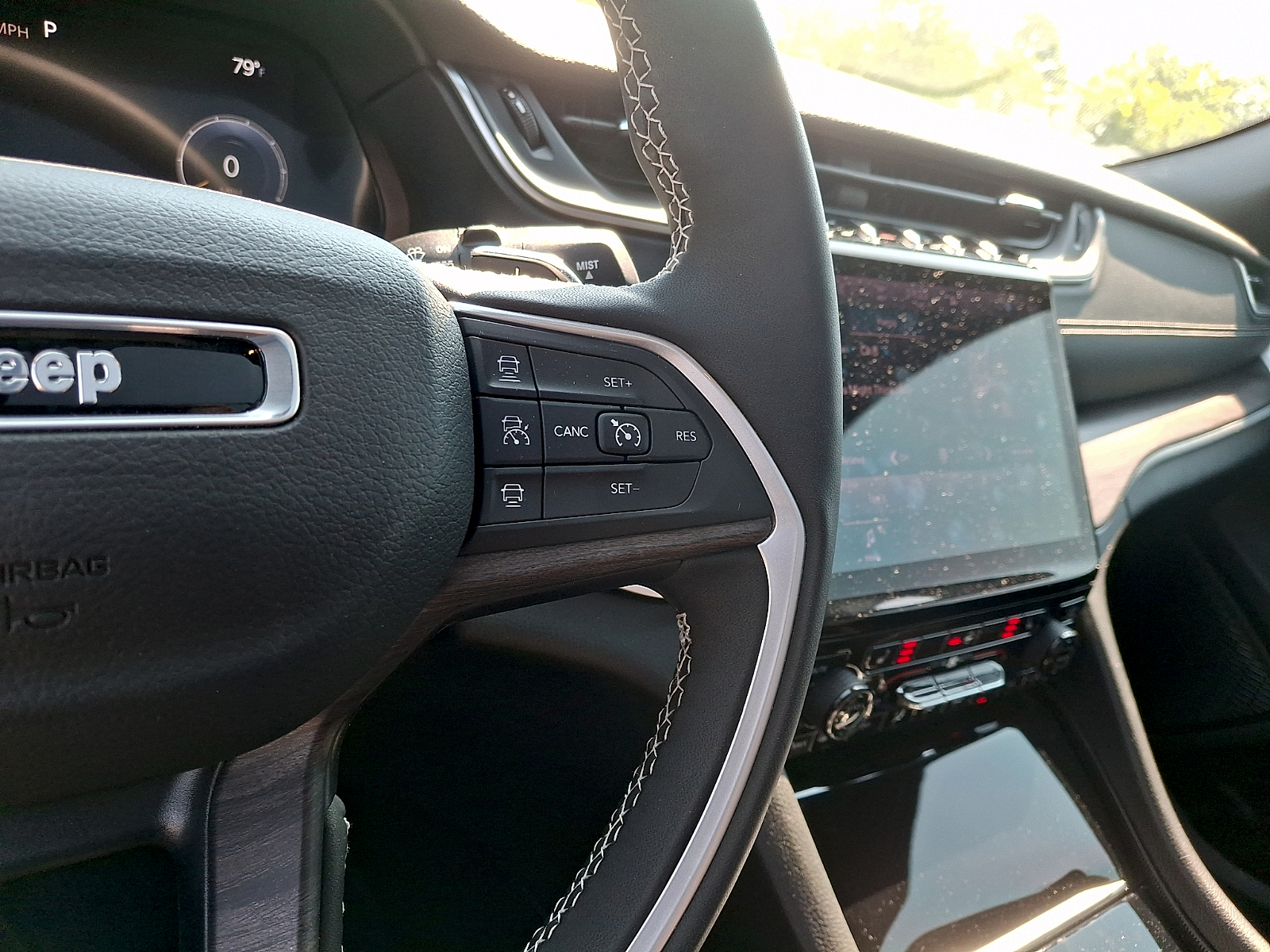 Used 2025 Jeep Grand Cherokee SUV