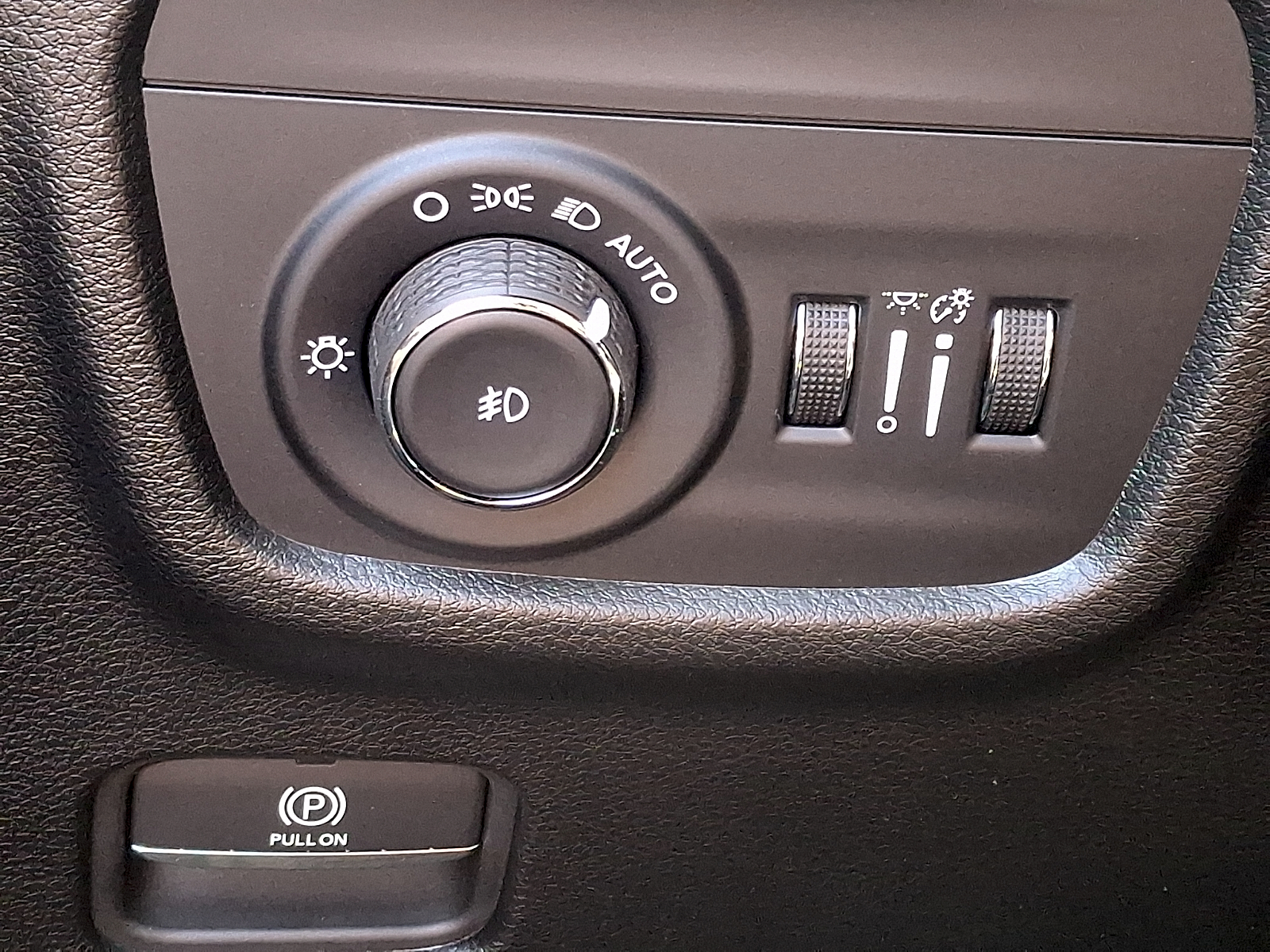 Used 2025 Jeep Grand Cherokee SUV