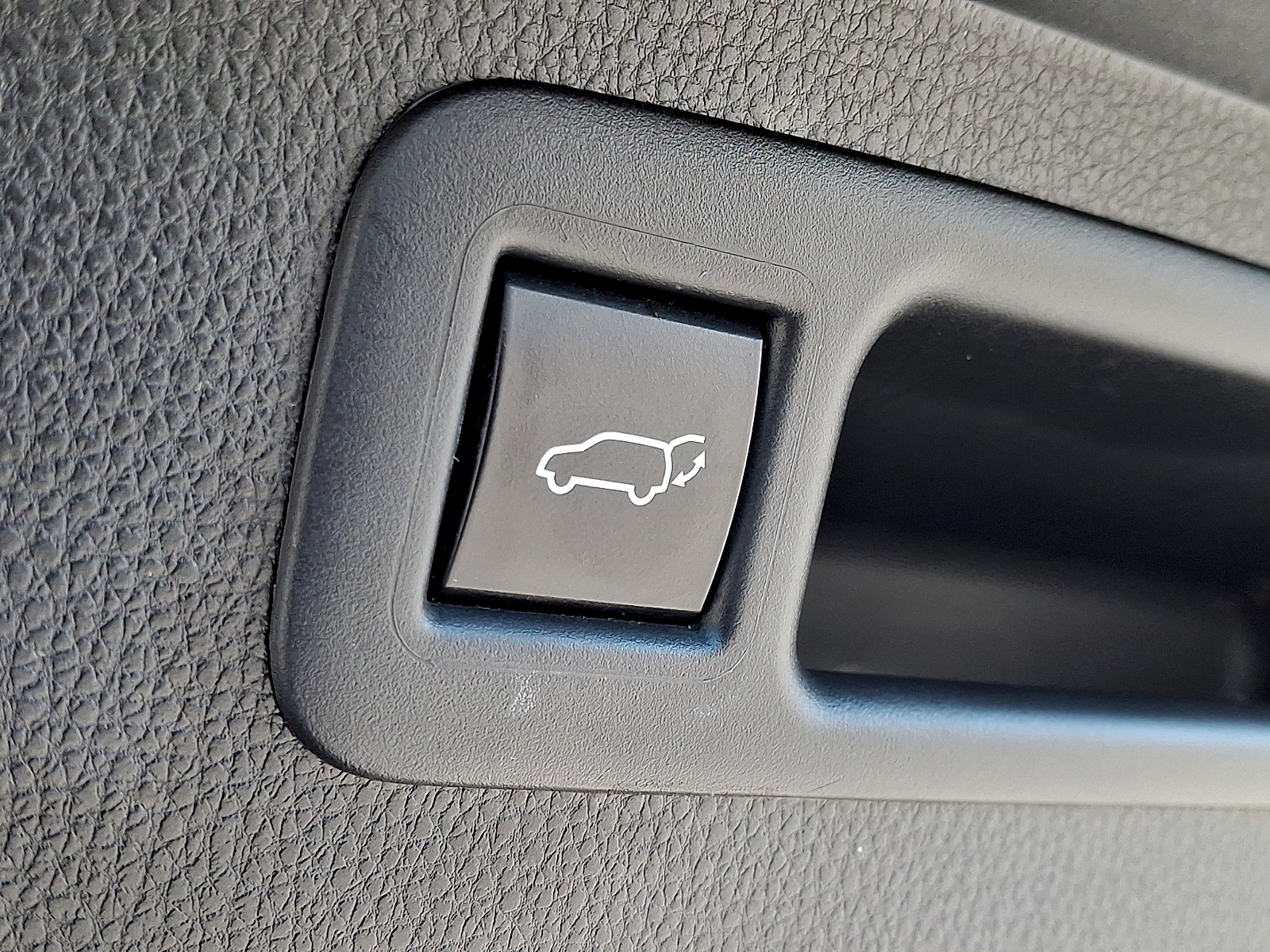 Used 2023 Toyota Highlander Hybrid SUV