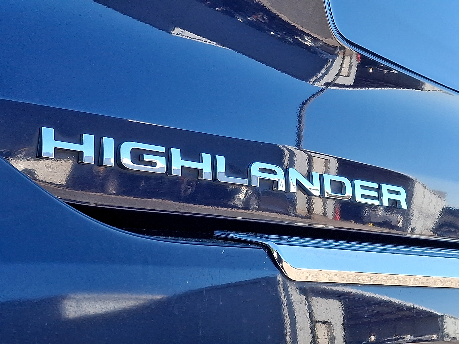 Used 2023 Toyota Highlander Hybrid SUV