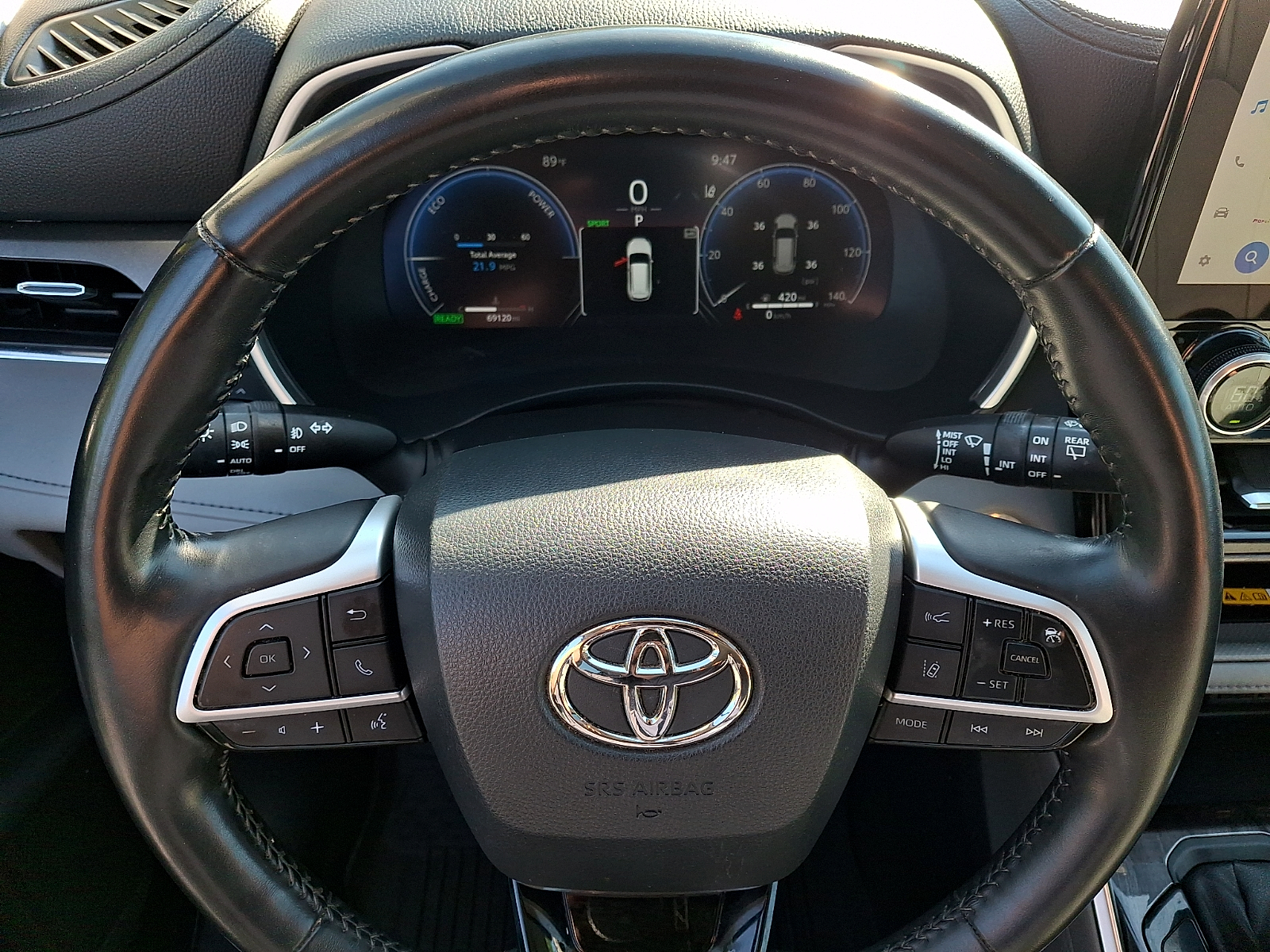 Used 2023 Toyota Highlander Hybrid SUV