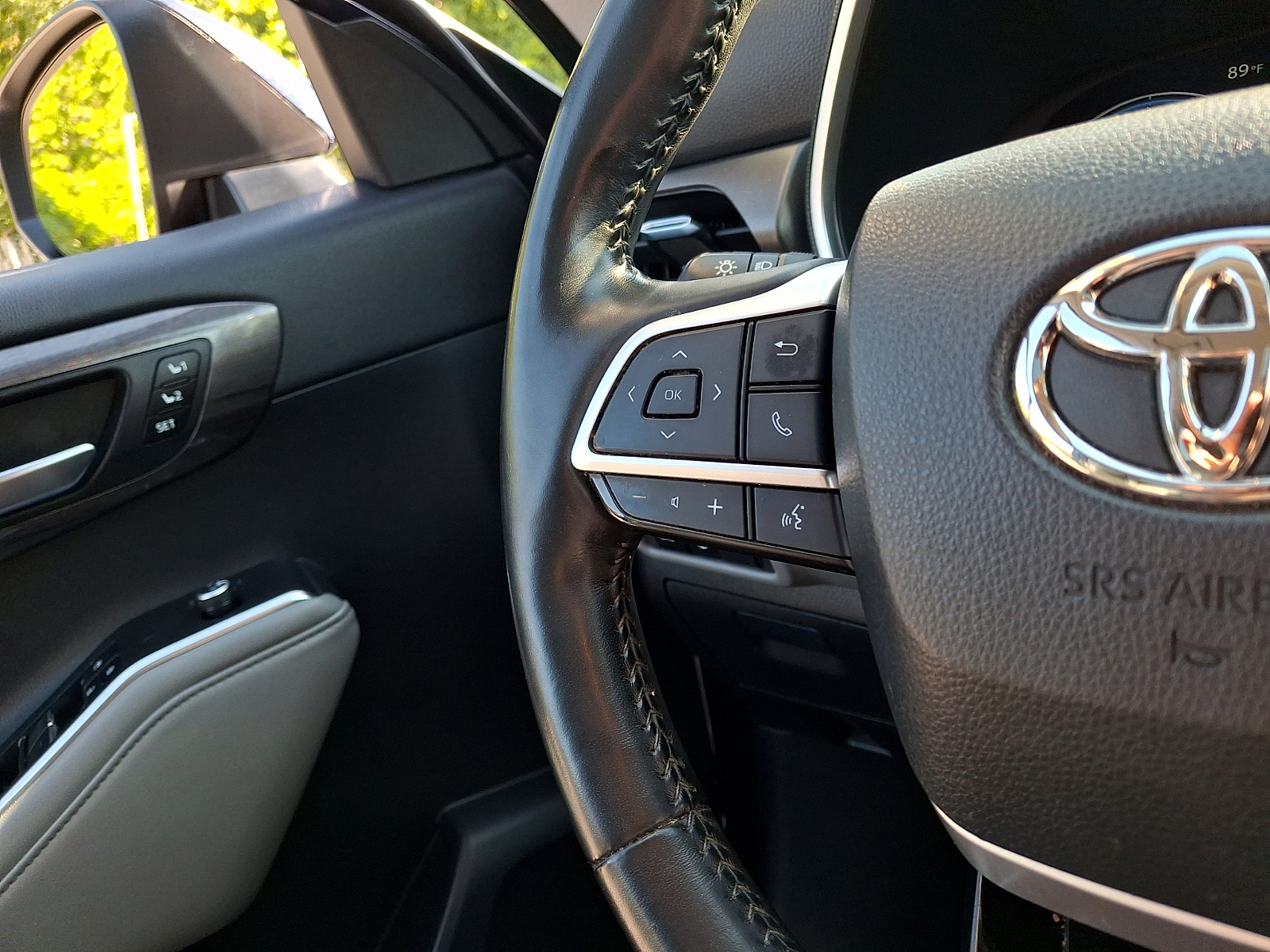 Used 2023 Toyota Highlander Hybrid SUV