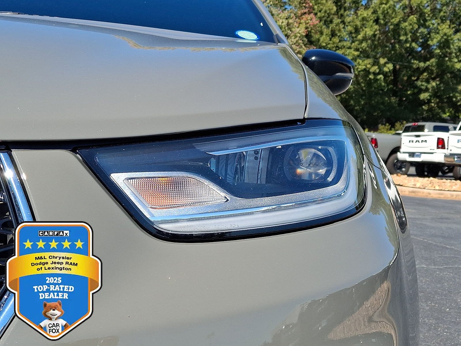 Used 2025 Chrysler Pacifica Van