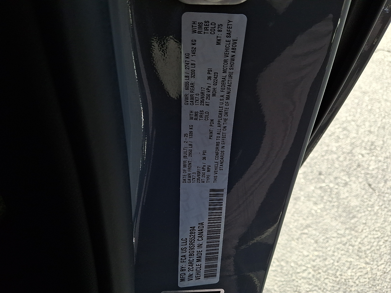 Used 2025 Chrysler Pacifica Van