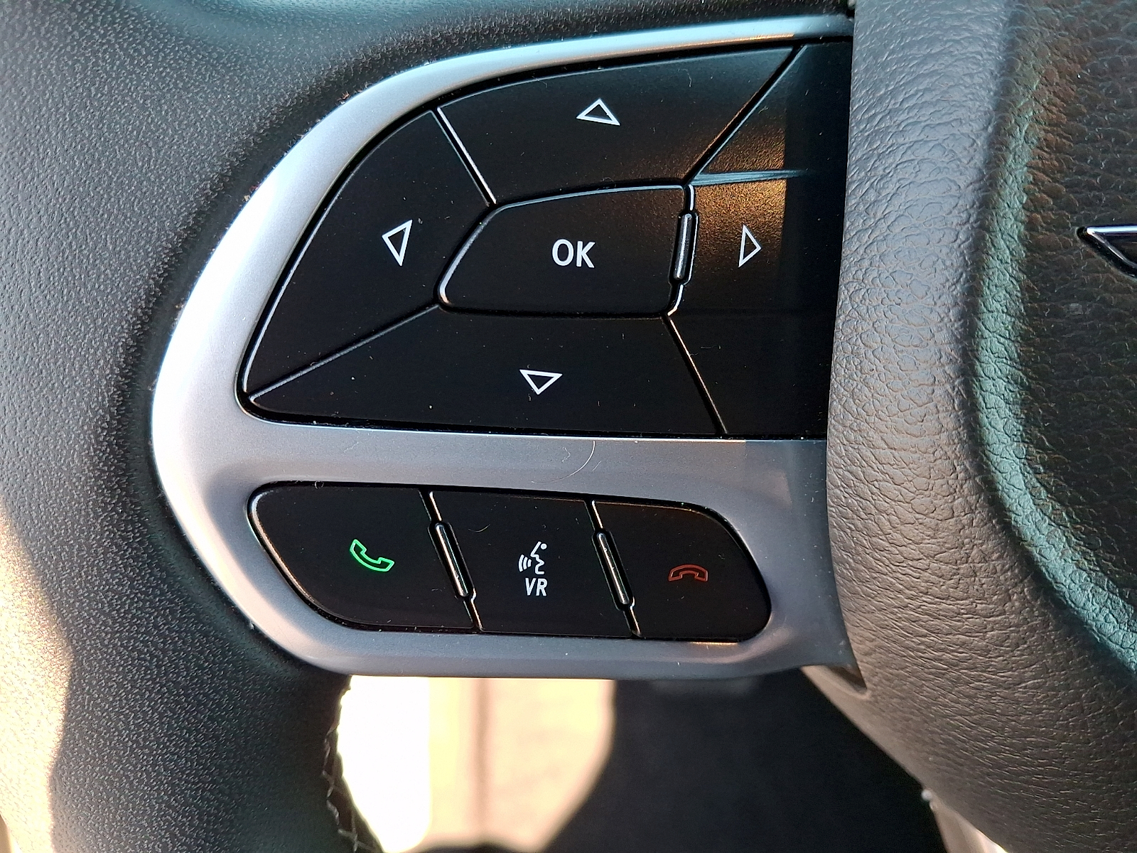 Used 2025 Chrysler Pacifica Van