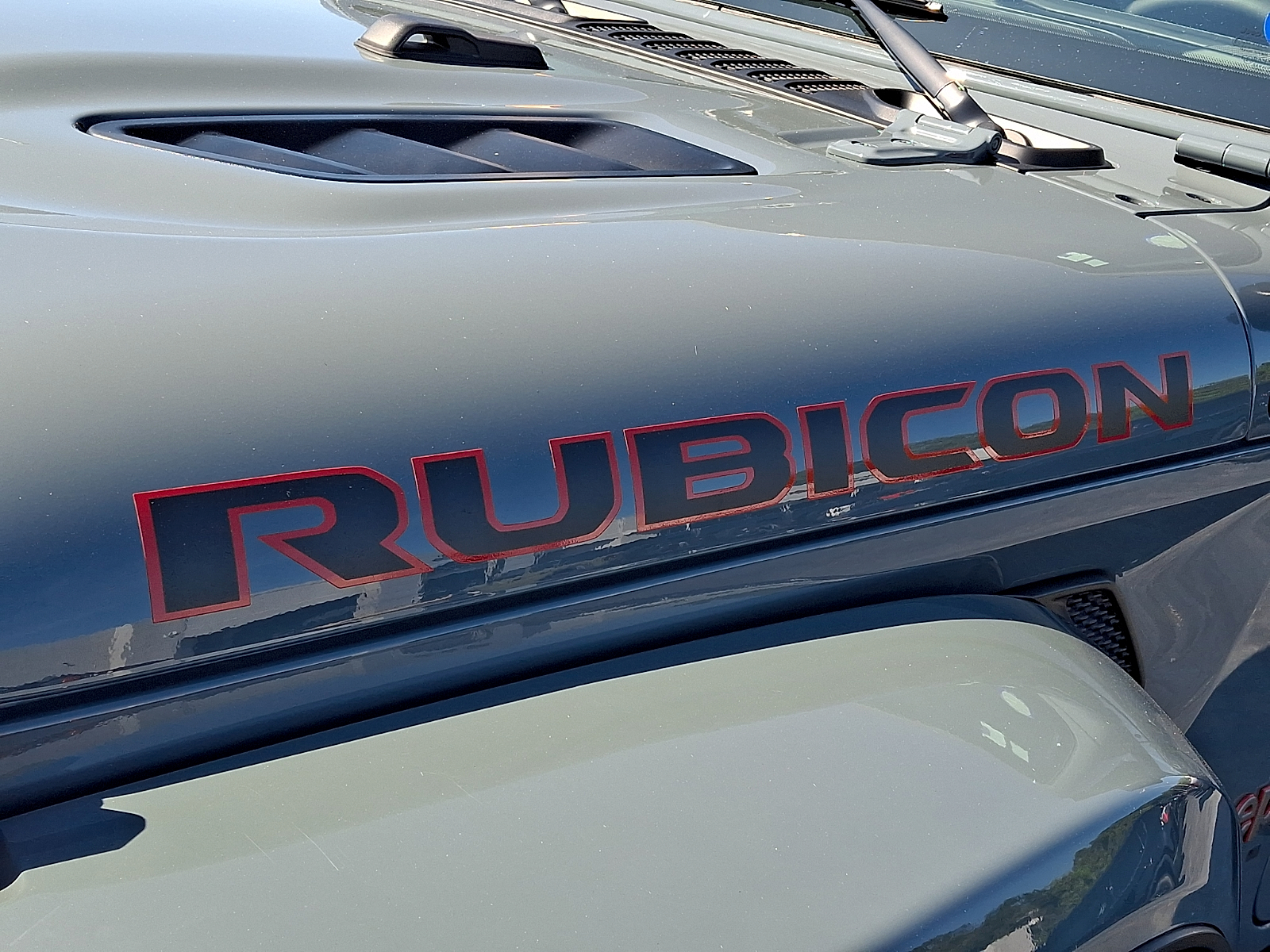 Used 2025 Jeep Wrangler SUV