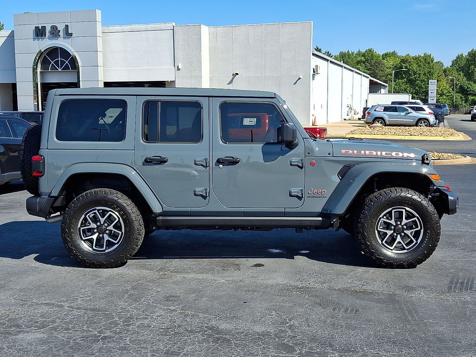Used 2025 Jeep Wrangler SUV