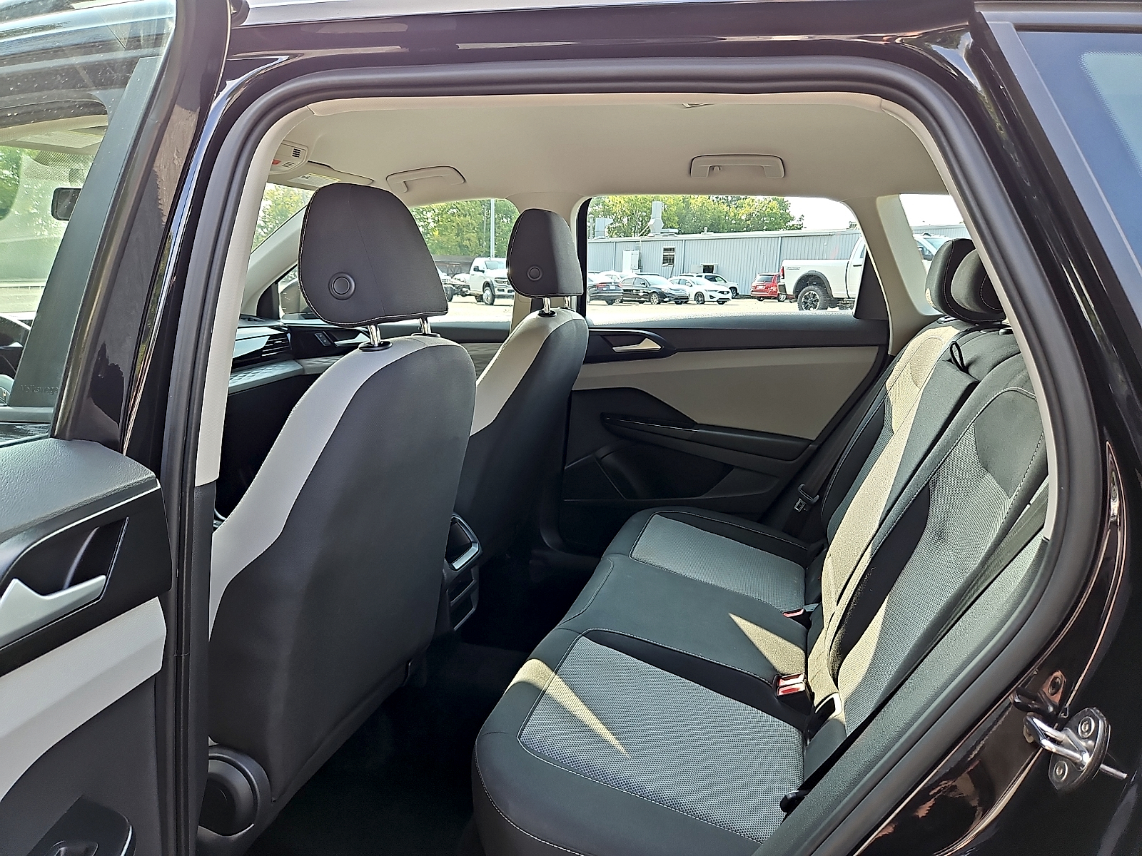 Used 2022 Volkswagen Taos SUV