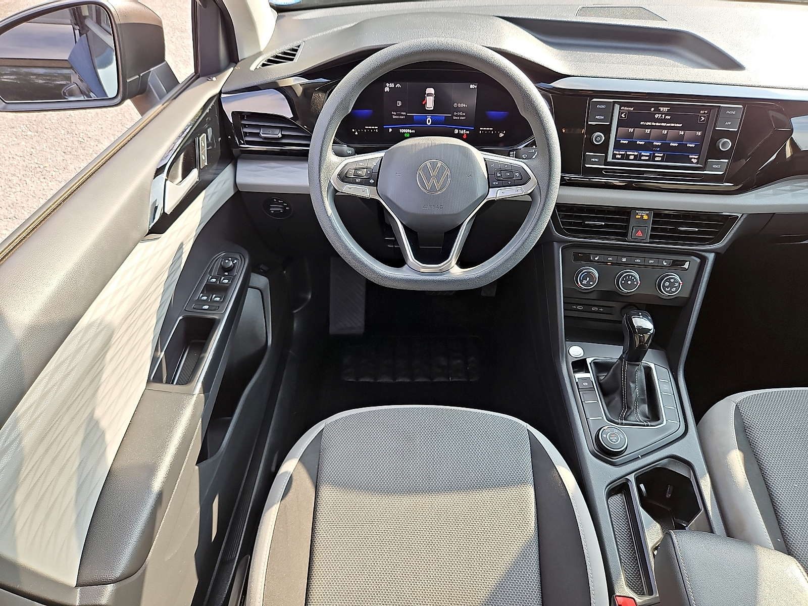 Used 2022 Volkswagen Taos SUV