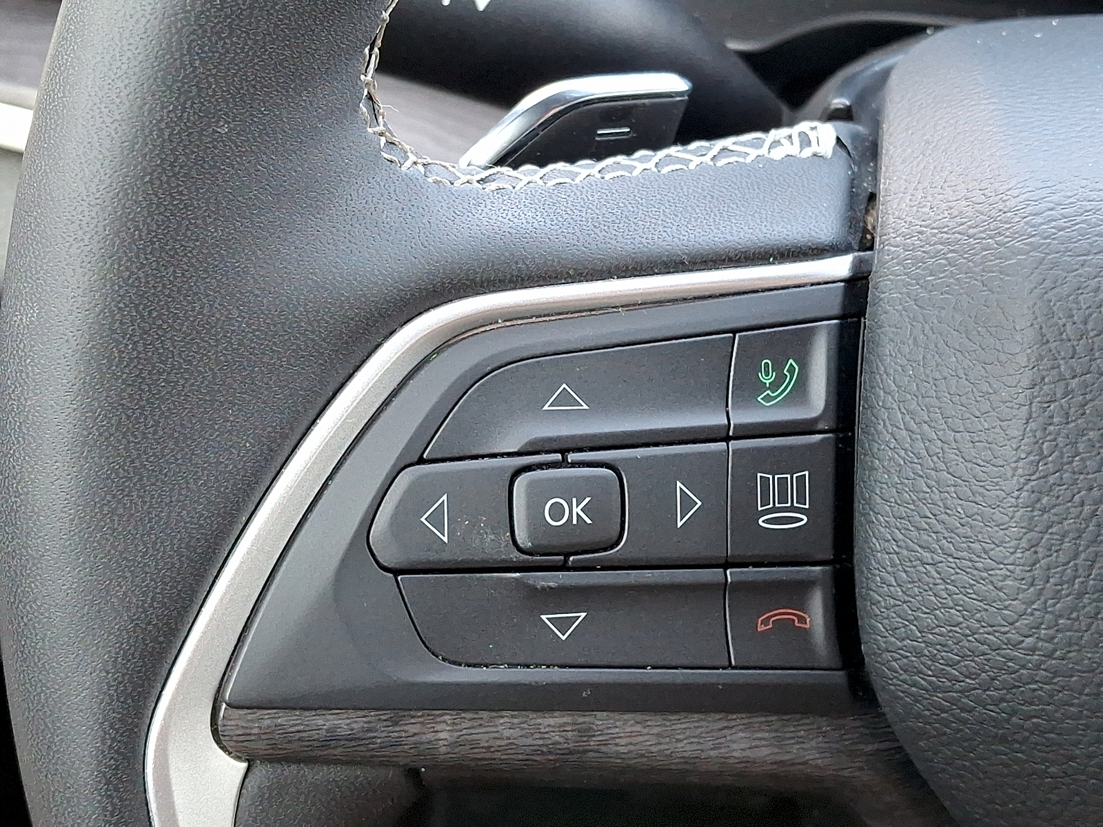 Used 2025 Jeep Grand Cherokee L SUV