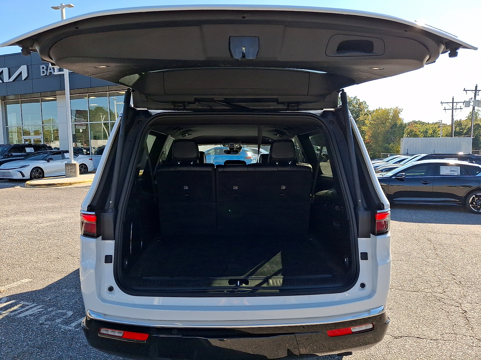 Used 2024 Jeep Wagoneer L SUV
