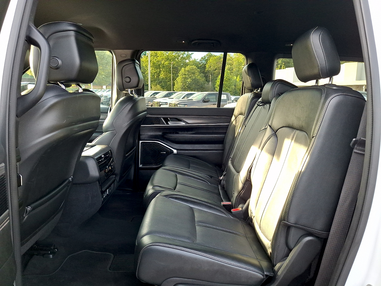 Used 2024 Jeep Wagoneer SUV