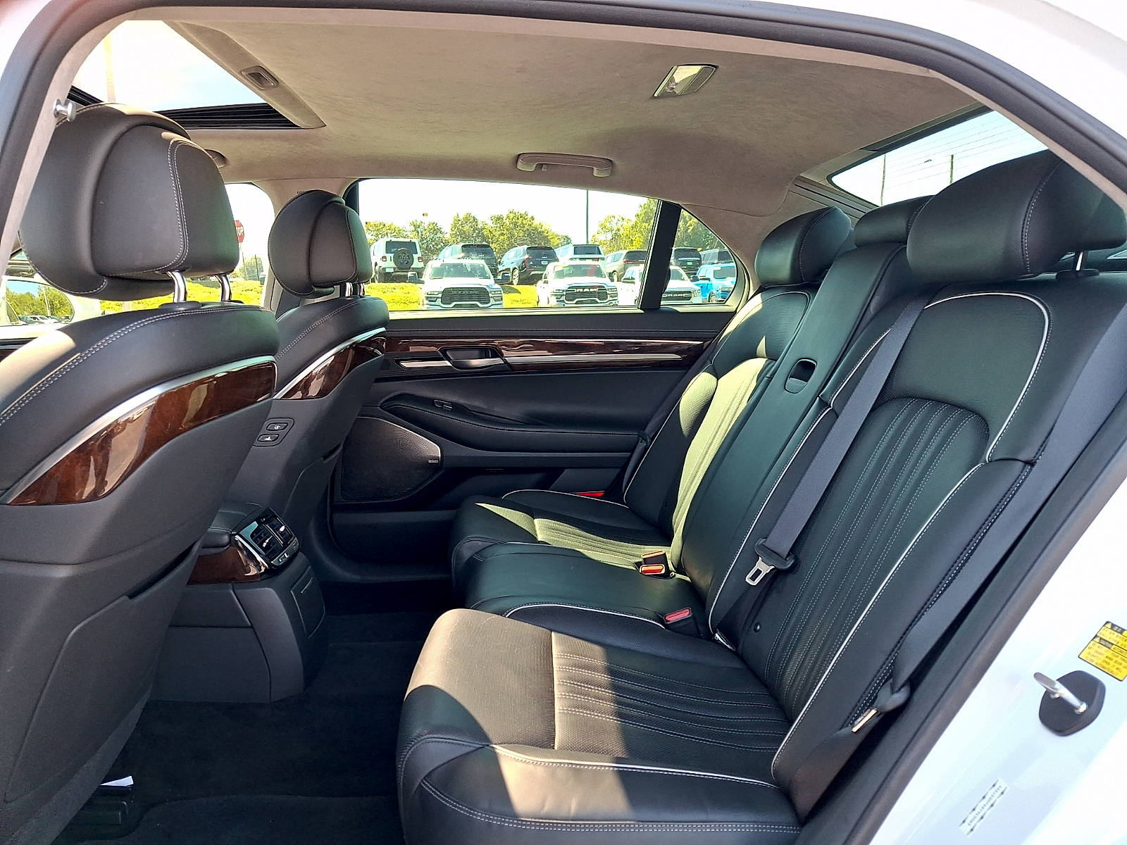 Used 2018 Genesis G90 Sedan