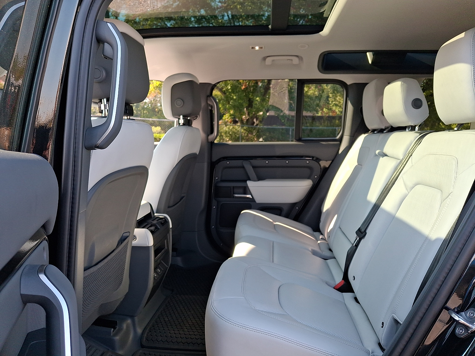 Used 2025 Land rover Defender 110 SUV