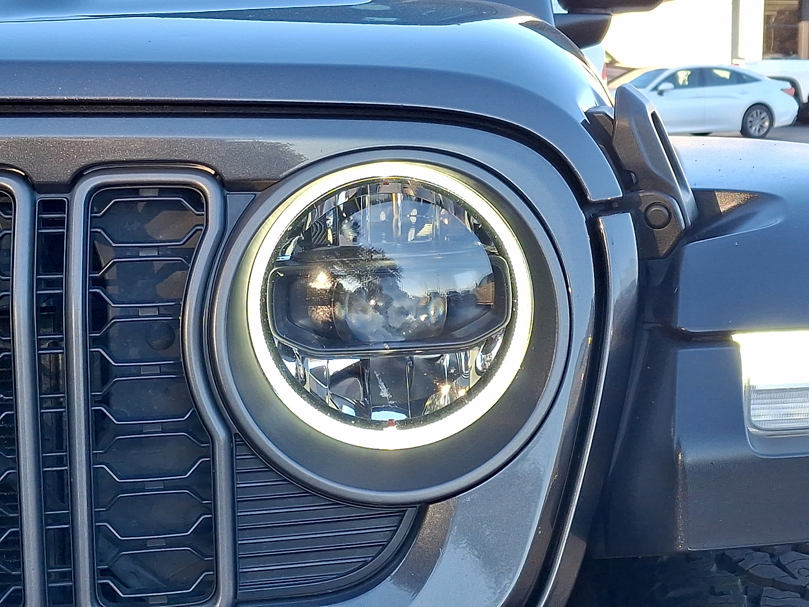 Used 2025 Jeep Wrangler SUV