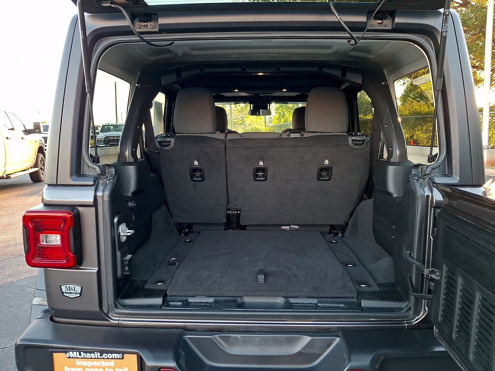 Used 2025 Jeep Wrangler SUV