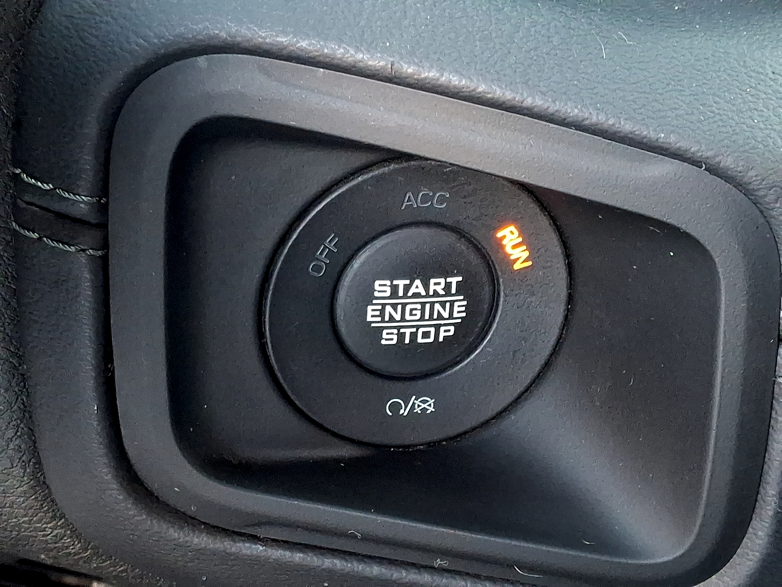 Used 2025 Jeep Wrangler SUV