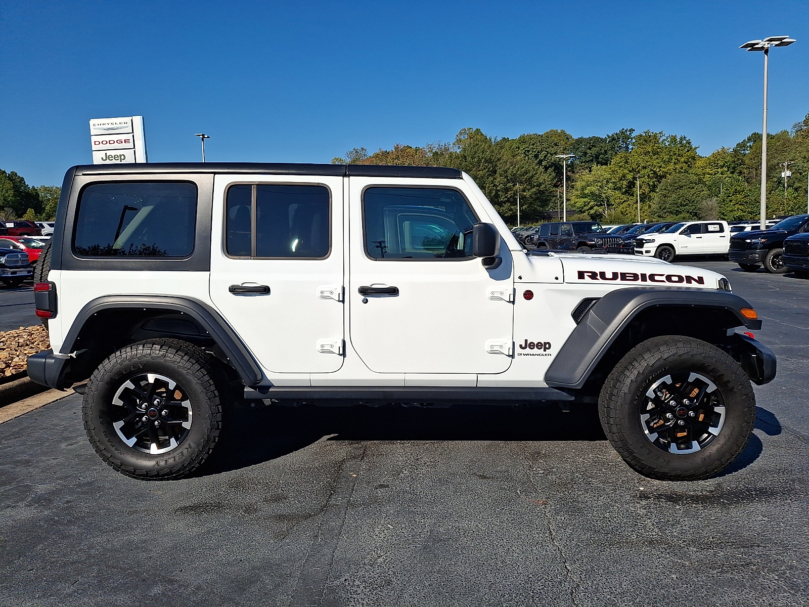 Used 2025 Jeep Wrangler SUV