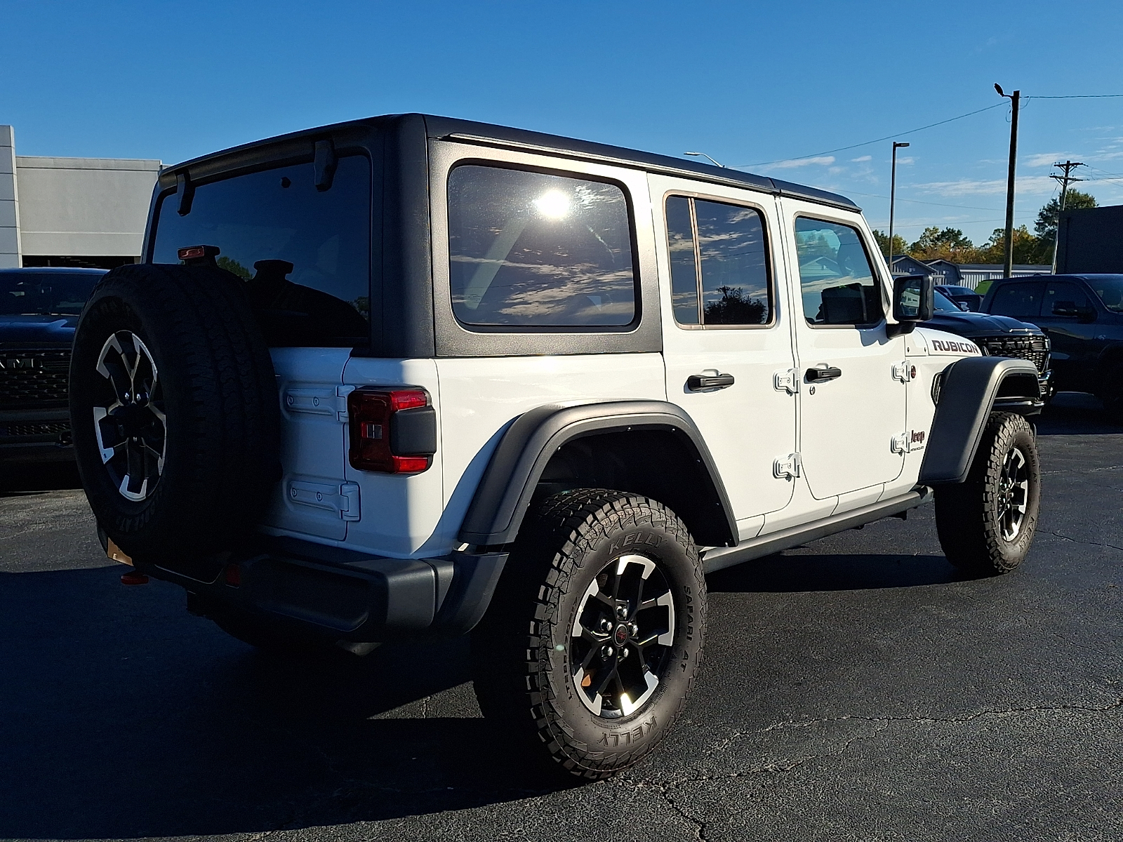 Used 2025 Jeep Wrangler SUV