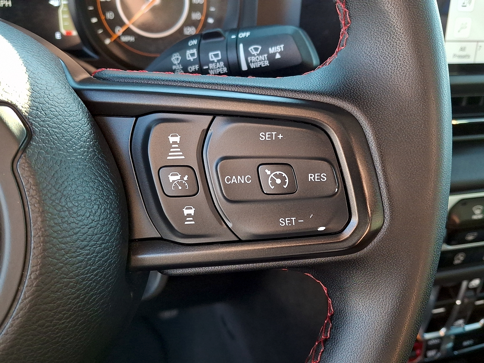 Used 2025 Jeep Wrangler SUV