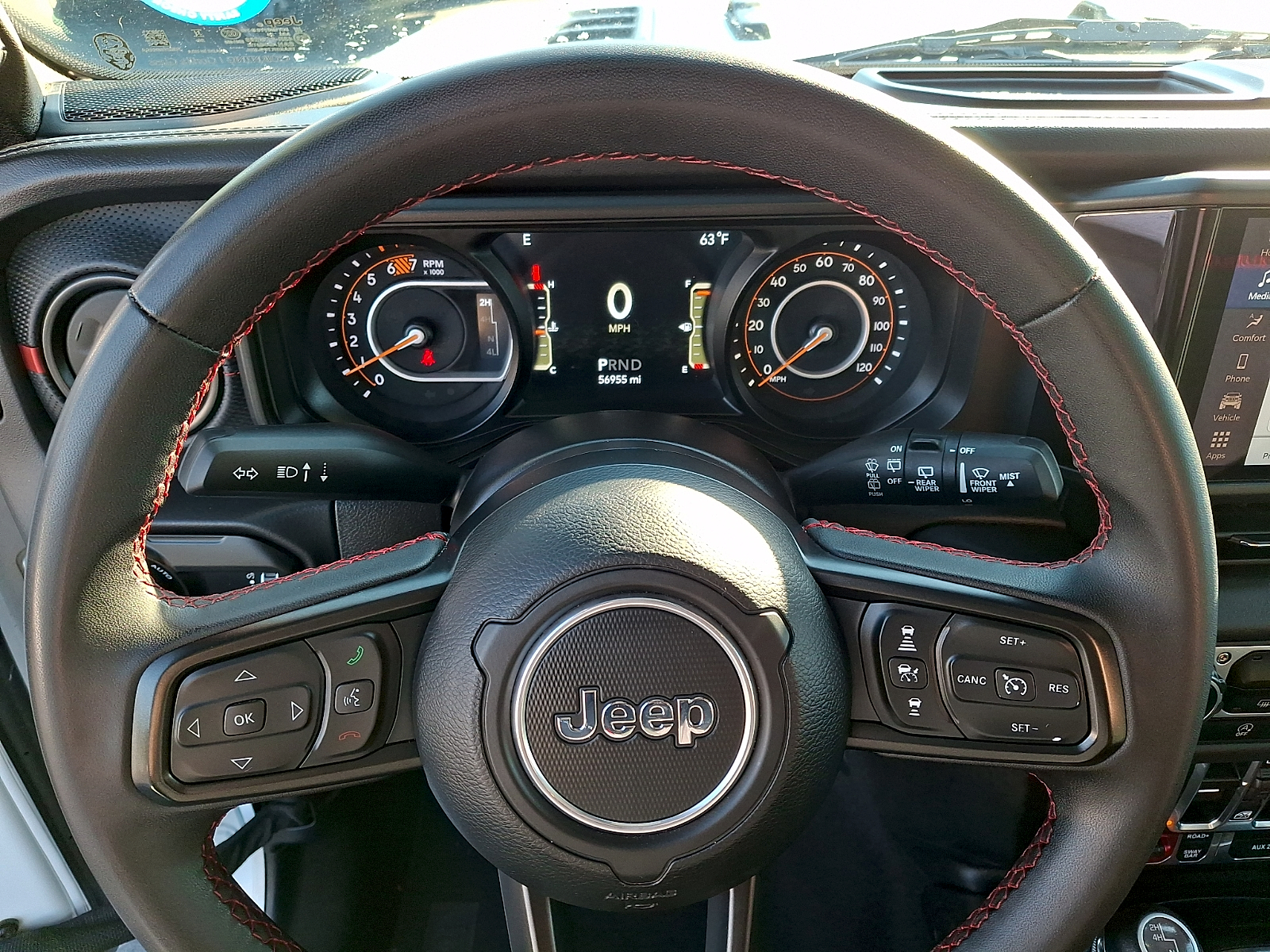 Used 2025 Jeep Wrangler SUV