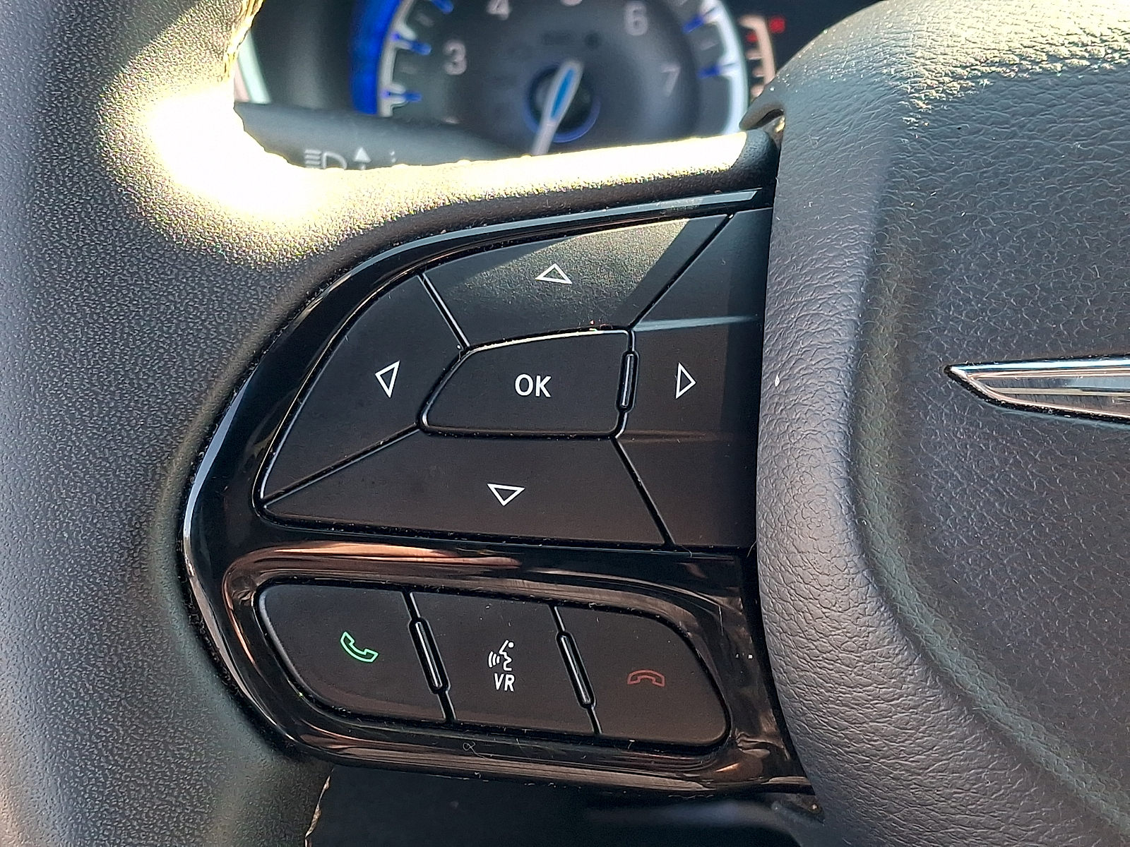 Used 2025 Chrysler Pacifica Van