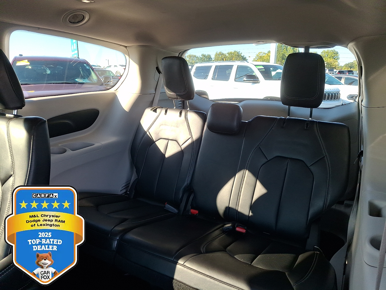 Used 2024 Chrysler Pacifica Van