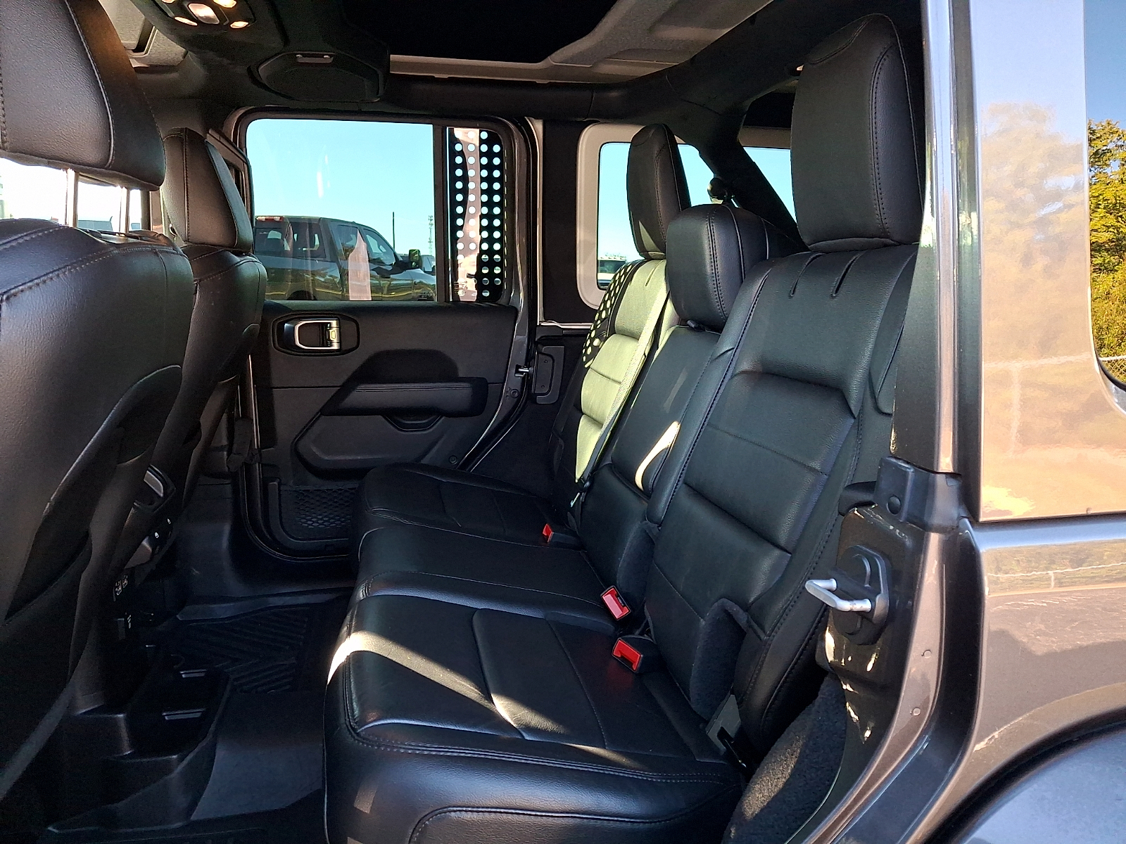 Used 2021 Jeep Wrangler SUV