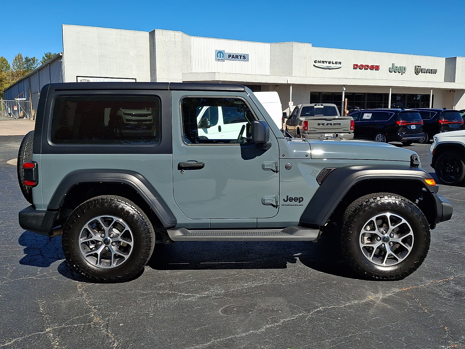 Used 2024 Jeep Wrangler SUV