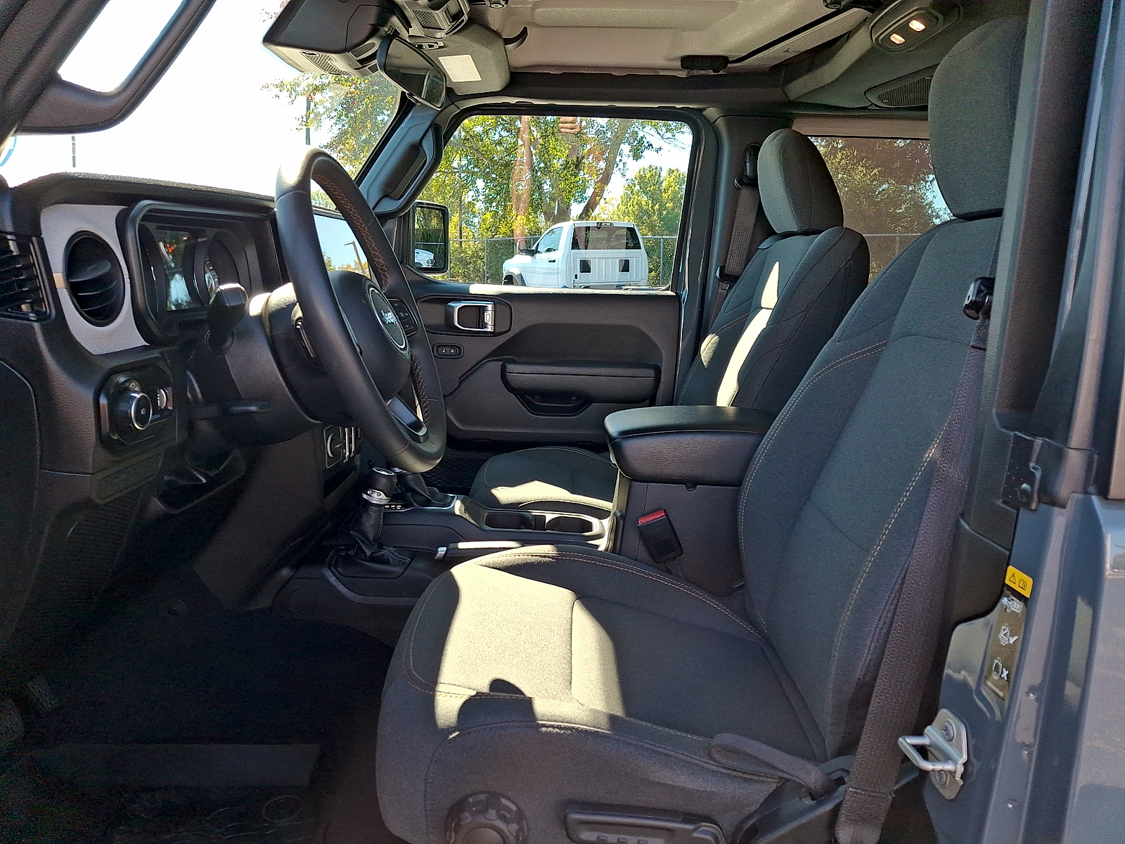 Used 2024 Jeep Wrangler SUV
