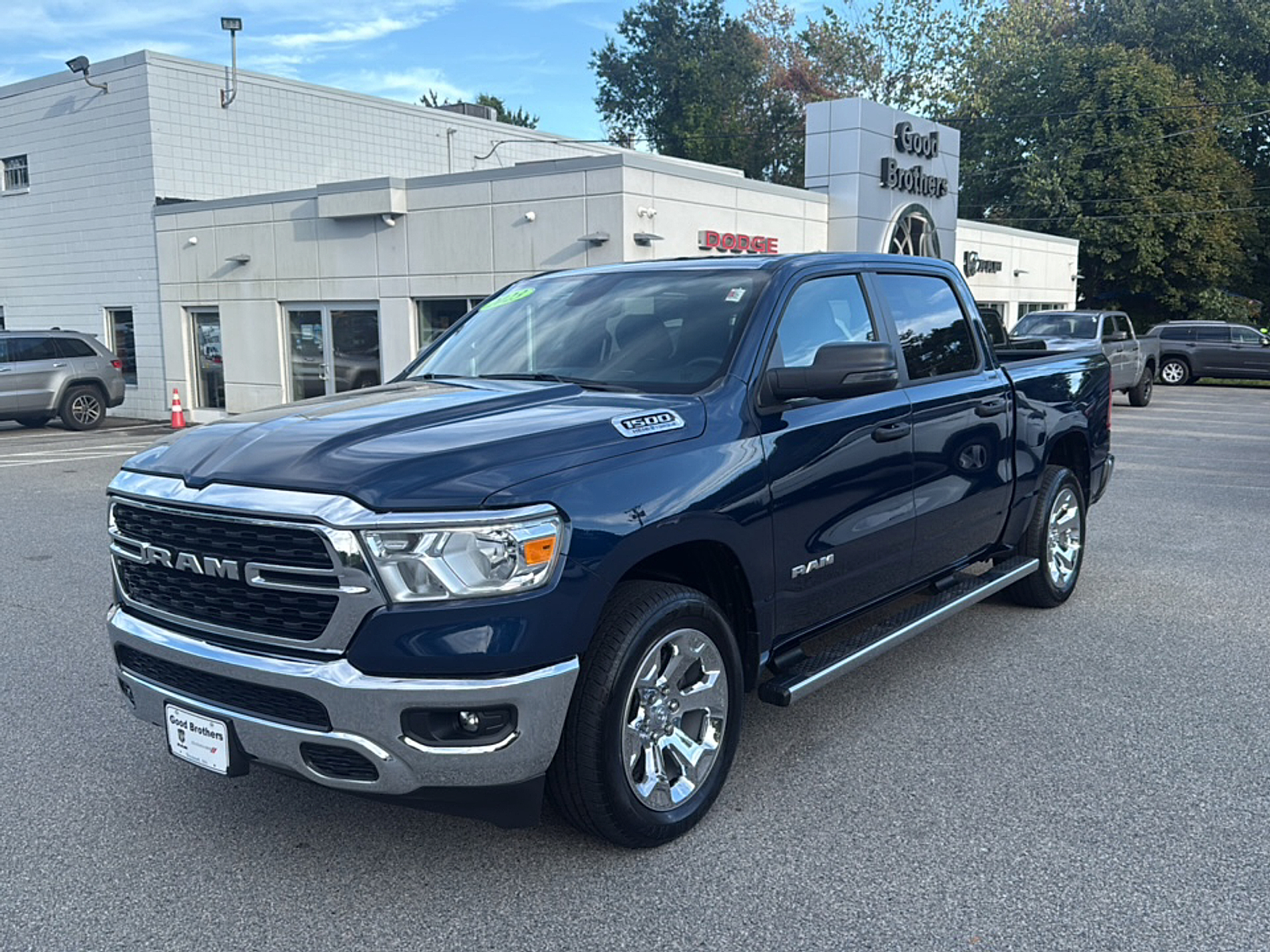 Patriot Blue Pearlcoat 2023 RAM 1500 Pickup Truck Four-Wheel Drive Automatic