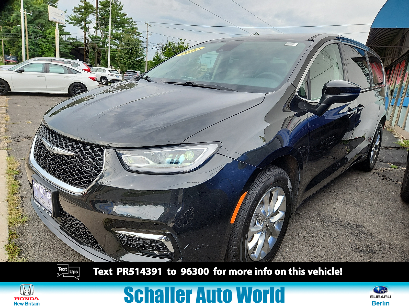 Brilliant Black Crystal Pearlcoat - PXR 2023 Chrysler Pacifica Minivan All-Wheel Drive Automatic