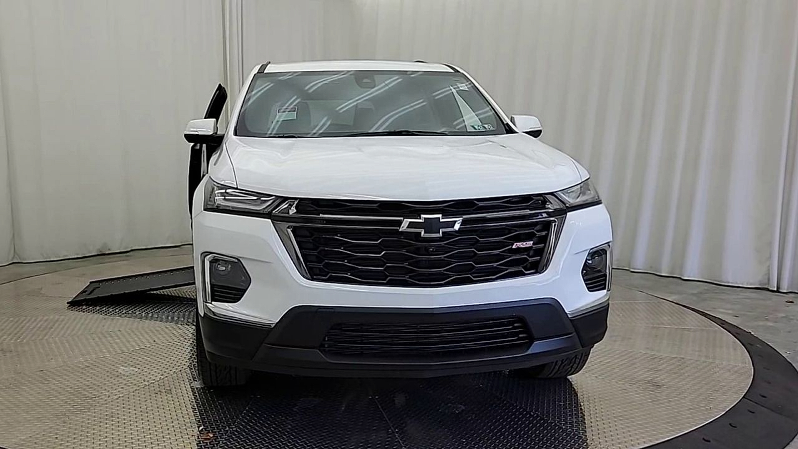 Used 2023 Chevrolet Traverse SUV