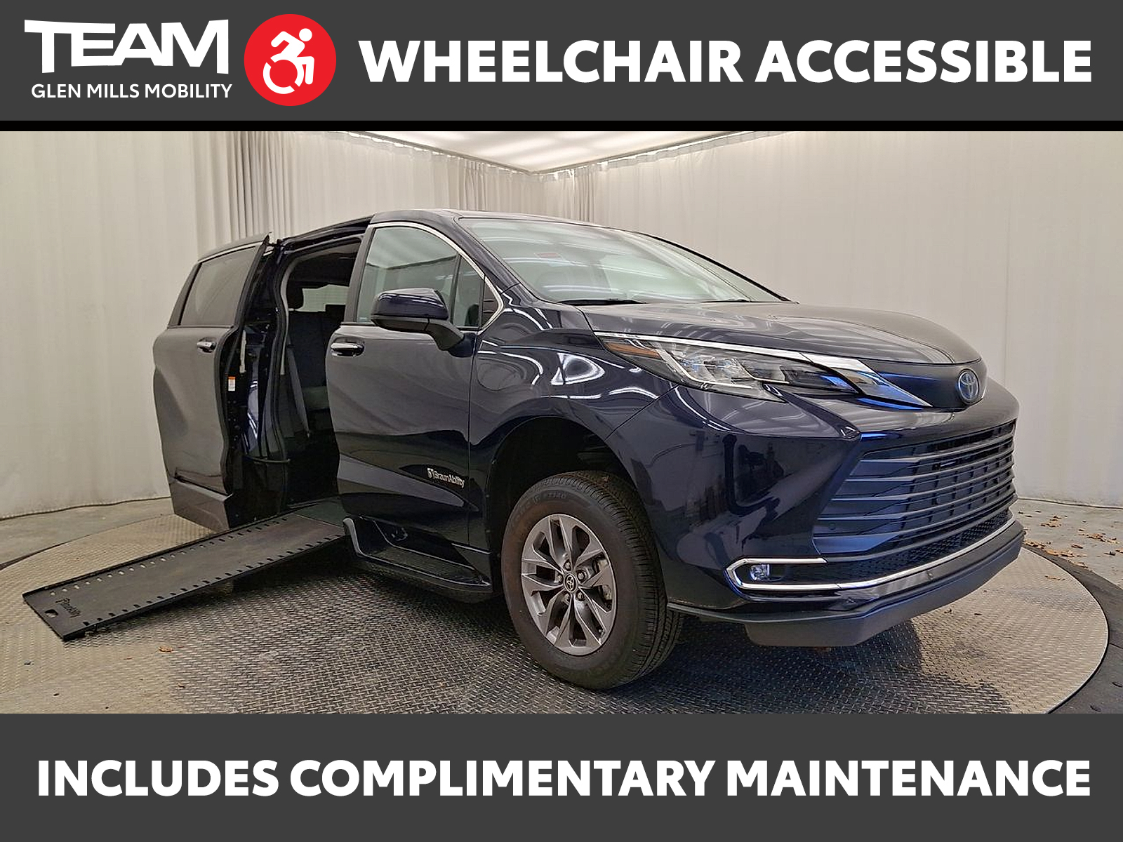 2022 Toyota Sienna XLE's photo