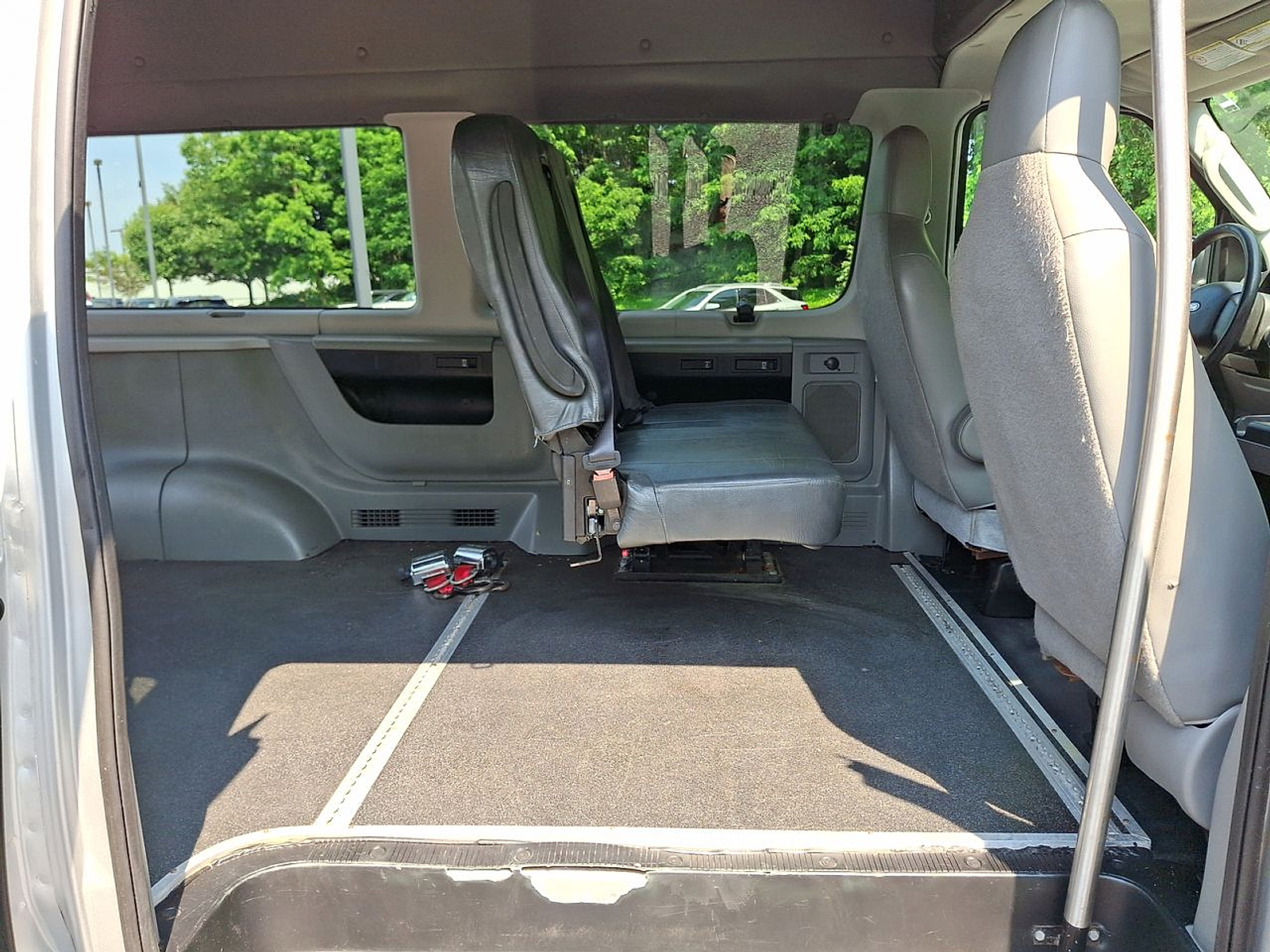 Used 2011 Ford E-350 Super Duty Van