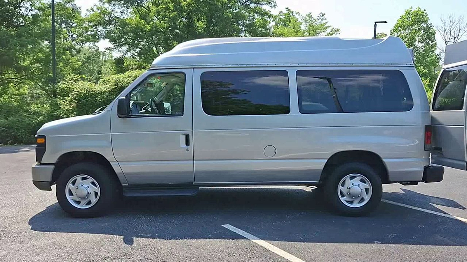 Used 2011 Ford E-350 Super Duty Van