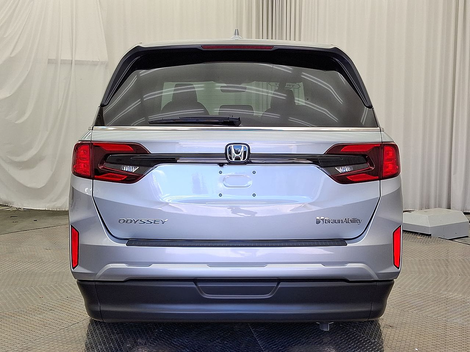 2025 Honda Odyssey EX-L - Photo 26