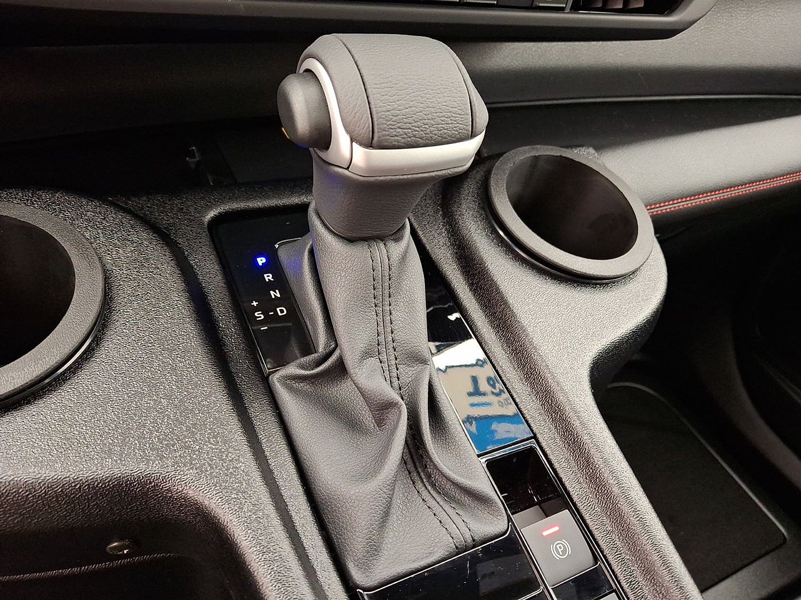 2025 Toyota Sienna XSE - Photo 15