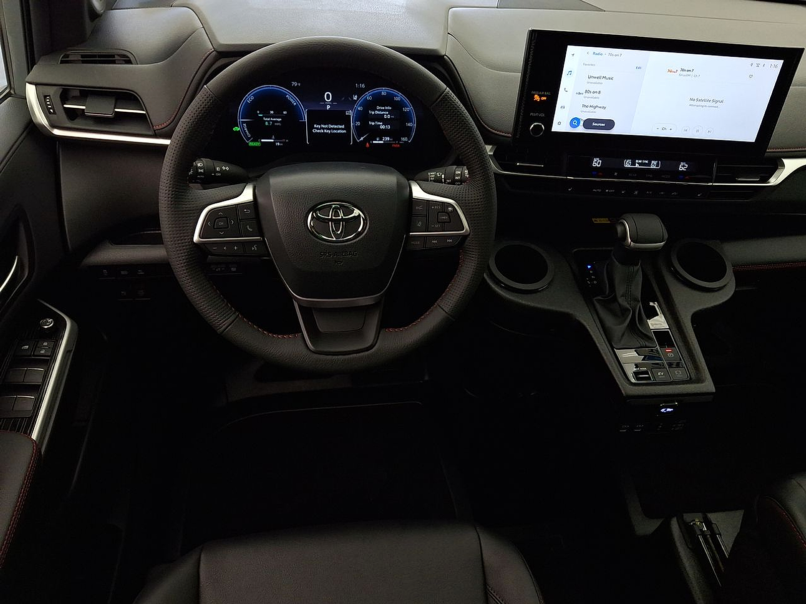2025 Toyota Sienna XSE - Photo 24