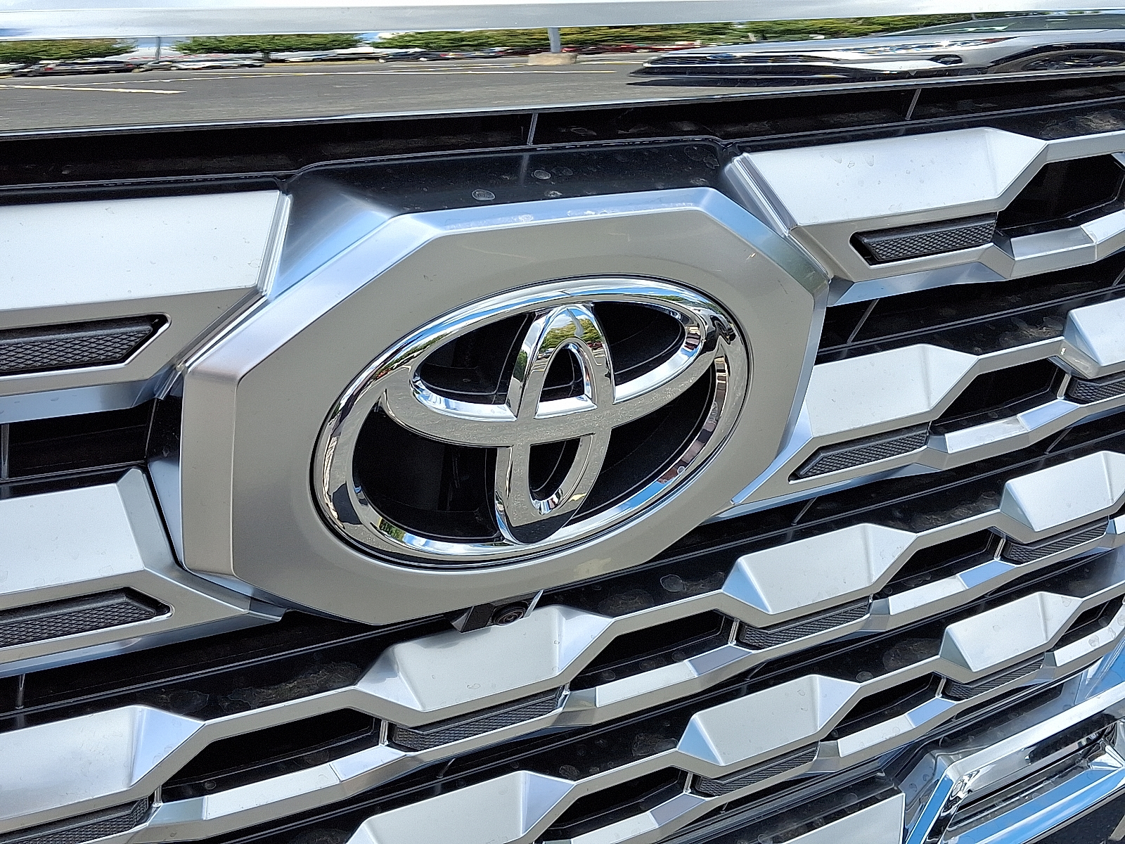 2026 Toyota Tundra 1794 Edition - Photo 5